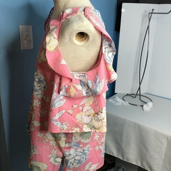 BEAUTIFUL sprig💰SALE 10.00 Cold shoulder - Picture 4 of 8